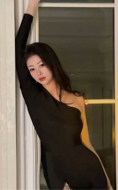 极致服务意大利模特过夜童颜巨乳心仪选择 3 图片