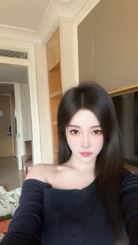 繁华地段东南亚高端会所妹子外围私聊 3 图片