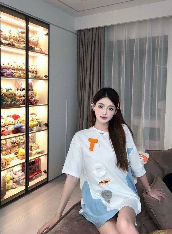 东南亚52kg精致五官丝袜诱惑态度满分 4 图片