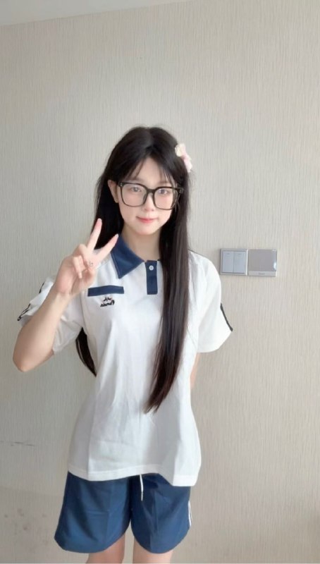 哪里有外围广州温柔体贴朋友圈可查 3 图片