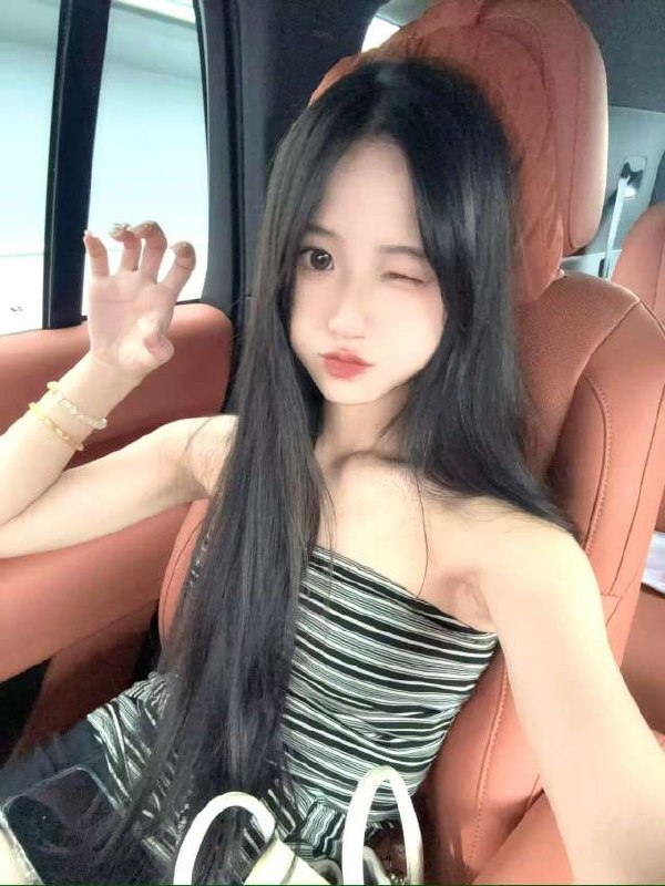 广州高挑美女性感红唇私人约会满意度高 4 图片