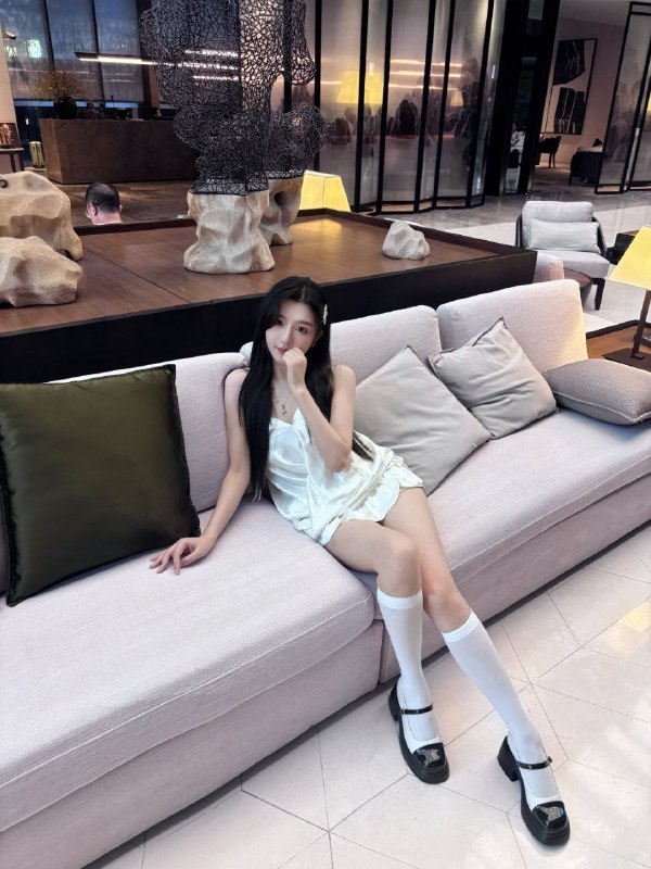 新加坡小蛮腰街头风格BDSM强烈推荐 3 图片
