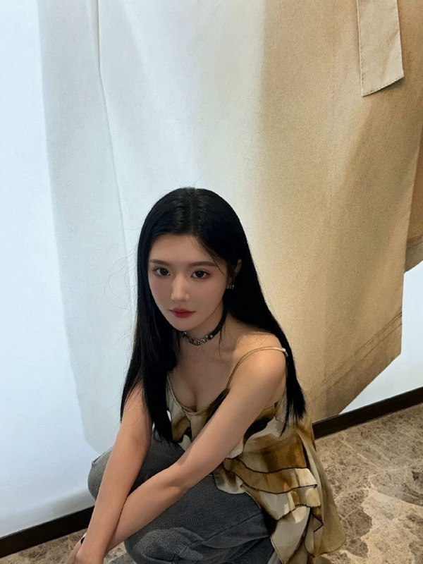 新加坡小蛮腰街头风格BDSM强烈推荐 4 图片