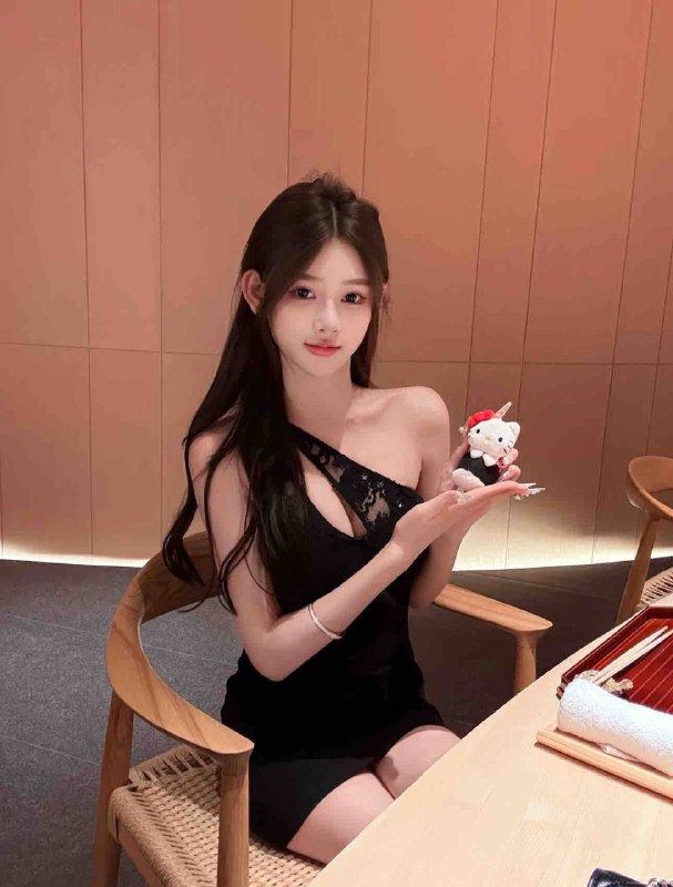 成都美女不满意换人外围半天价 3 图片