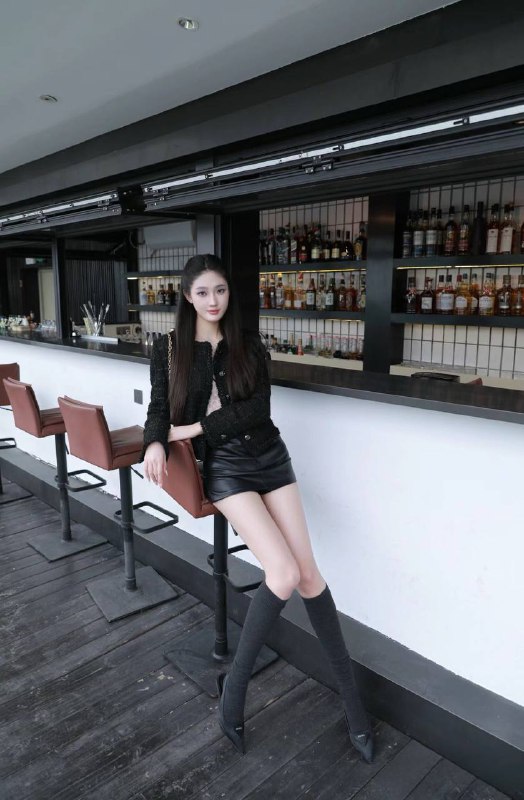 高铁站附近长沙休闲会所少妇外围联系方式 4 图片