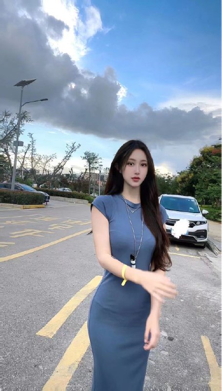 点外围昆明欲女骚货见面验货 2 图片