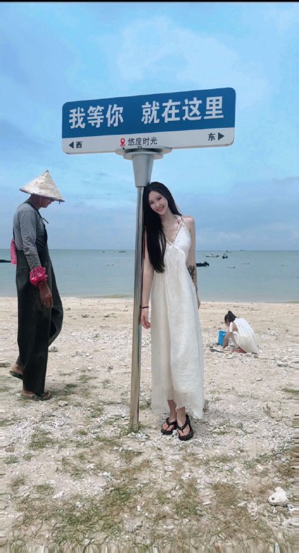 点外围昆明欲女骚货见面验货 3 图片