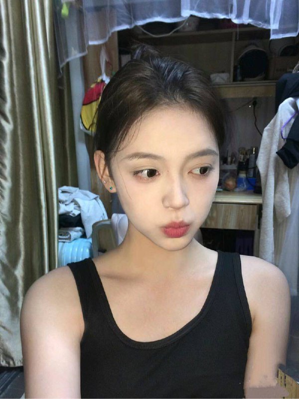 繁华地段深圳歌舞厅妹子外围私信 5 图片