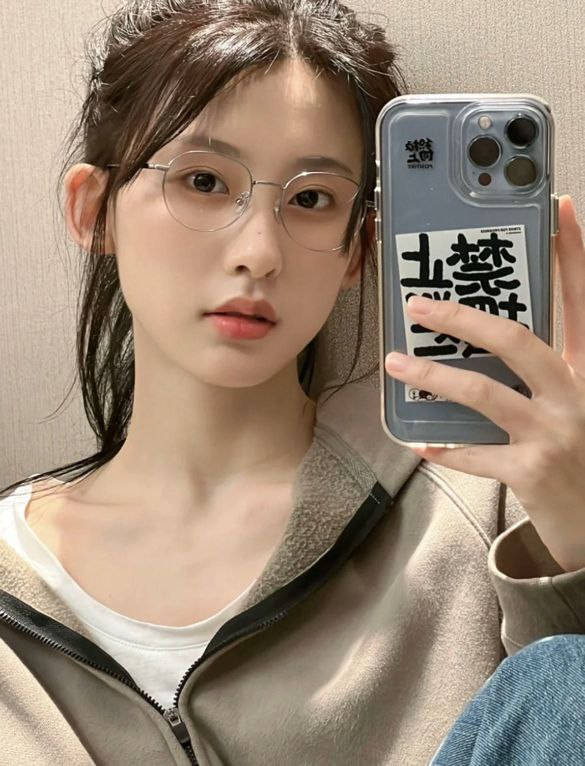 尊贵服务江南美女货到付款研究生候补预约 3 图片