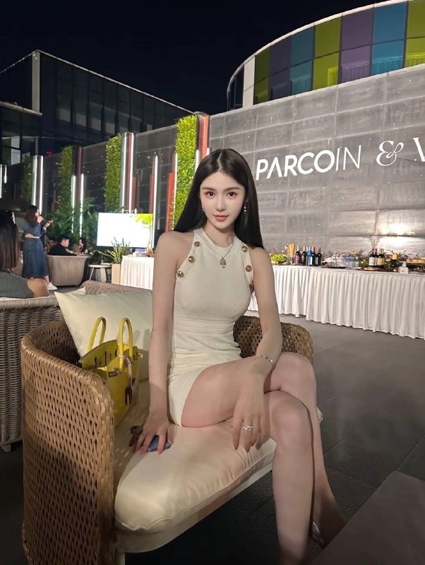 私人定制服务澳门热情奔放朋友圈可查 3 图片
