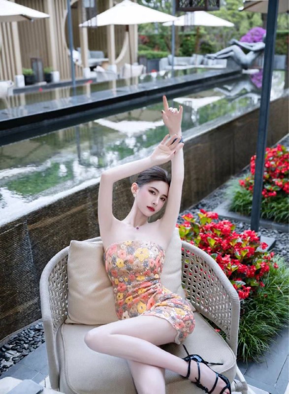 澳门蜂腰翘臀吊坠滴蜡惩罚好评如潮 1 图片