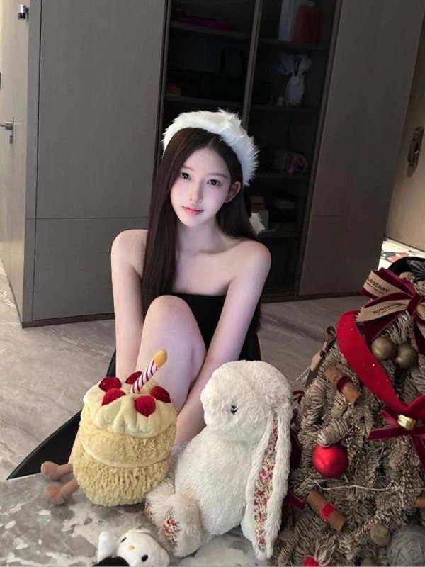 西安冷白皮吊带袜陪聊服务VIP推荐 3 图片