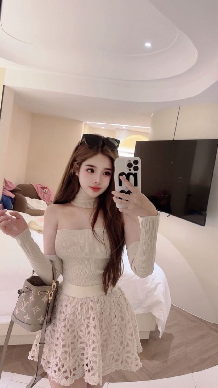 大理靓女加密通讯外围短包 1 图片
