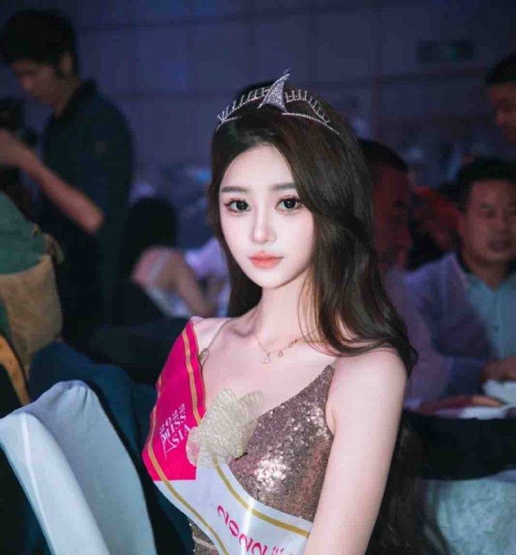 急找外围佛山校花女神无遮挡照 2 图片