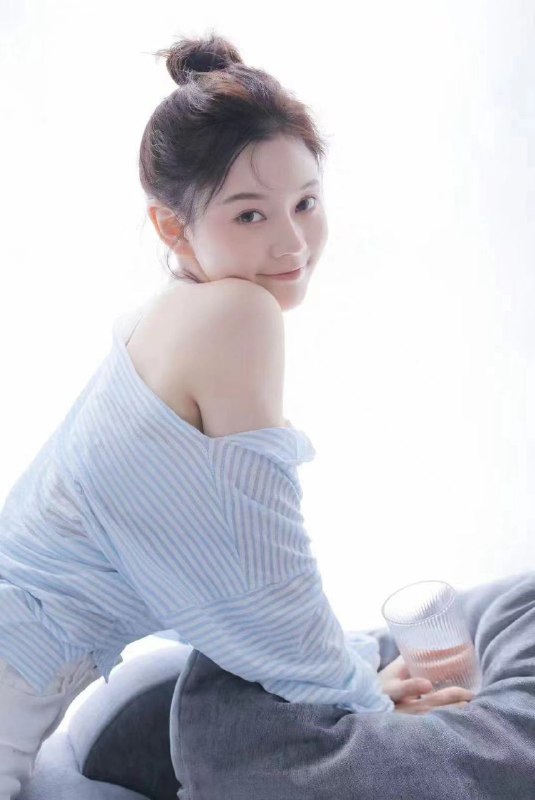 求推荐外围呼和浩特邻家小妹本人出镜 4 图片