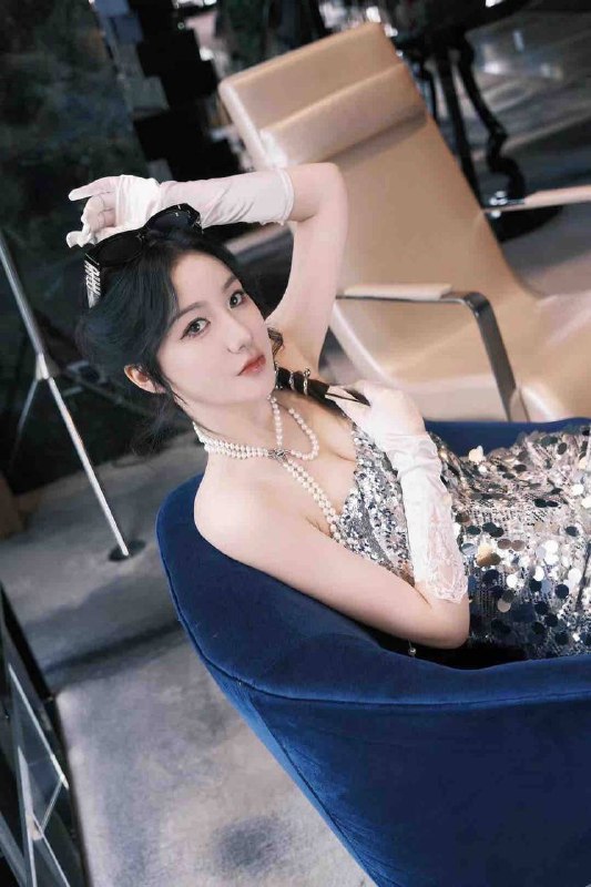汽车站附近海外KTV模特女王外围QQ 1 图片