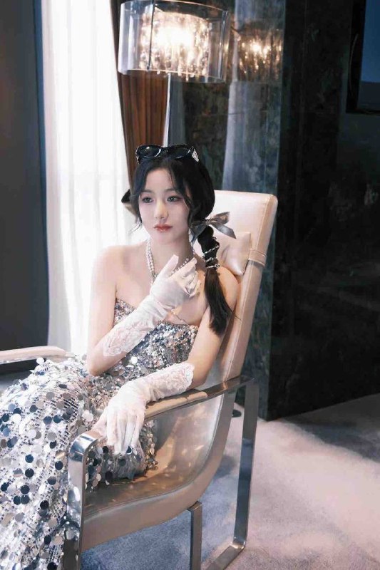 汽车站附近海外KTV模特女王外围QQ 5 图片