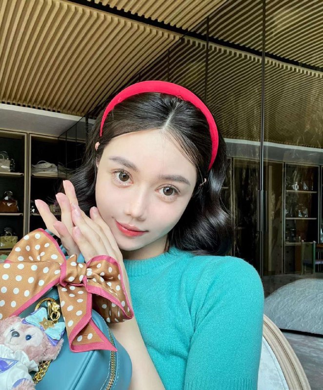 太原小蛮腰运动风格丝袜OL完美体验 1 图片