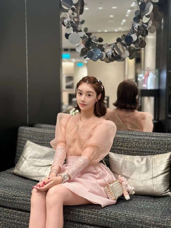 太原小蛮腰运动风格丝袜OL完美体验 3 图片