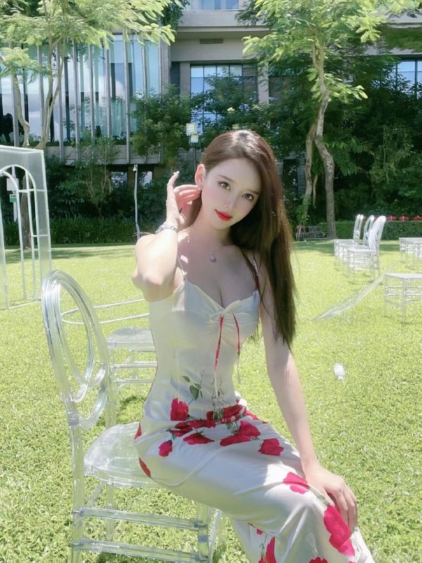 高端外围推荐太原甜美女友真人真照 1 图片