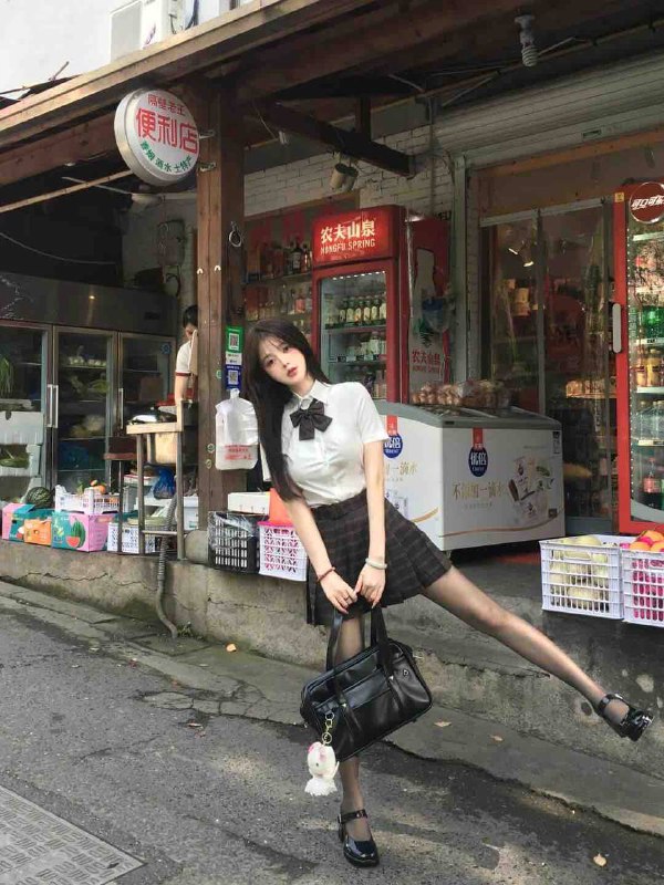 私人定制服务温州欲女骚货见面验货 1 图片