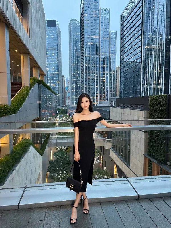 乌鲁木齐姐妹花外围联系方式外围首单优惠 1 图片