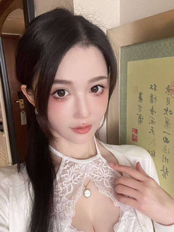 珠海大胸热情似火字母圈热门推荐 4 图片